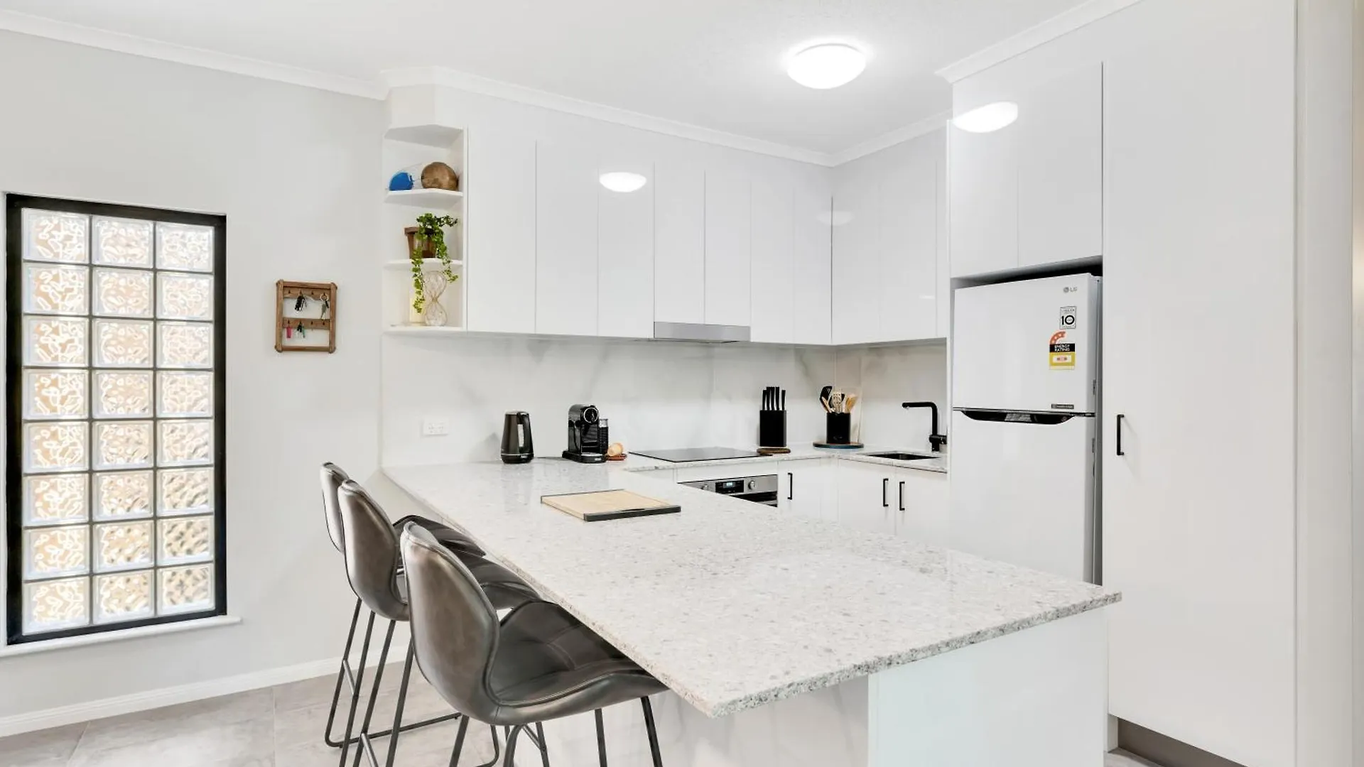 Apartment 2 Bedroom Escape At Port Villas Port Douglas